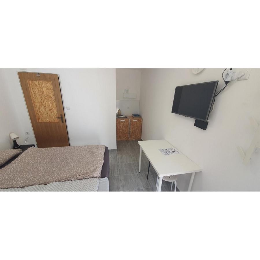 Budget Apartman Lelo Centar 3 奥西耶克 外观 照片